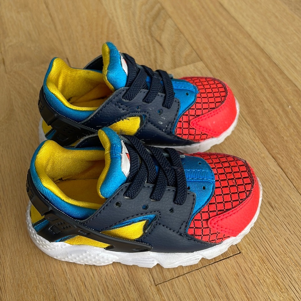 Nike Sneakers Kids Size 6C - Barely Used